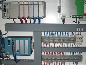 Allen-Bradley CompactLogix PLC with Ethernet communication to Parker SSD LINK Rack